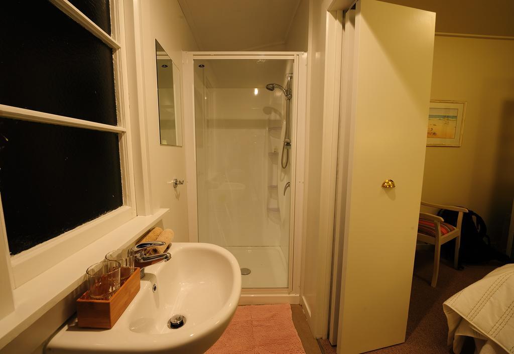 Blacks Hotel Ophir Экстерьер фото