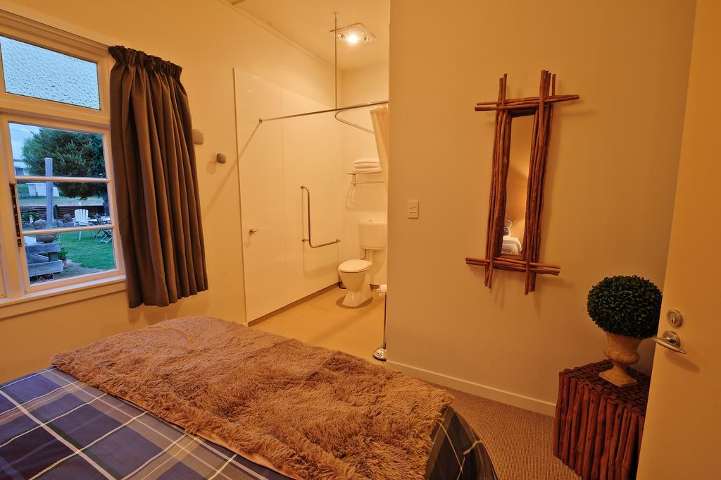 Blacks Hotel Ophir Экстерьер фото