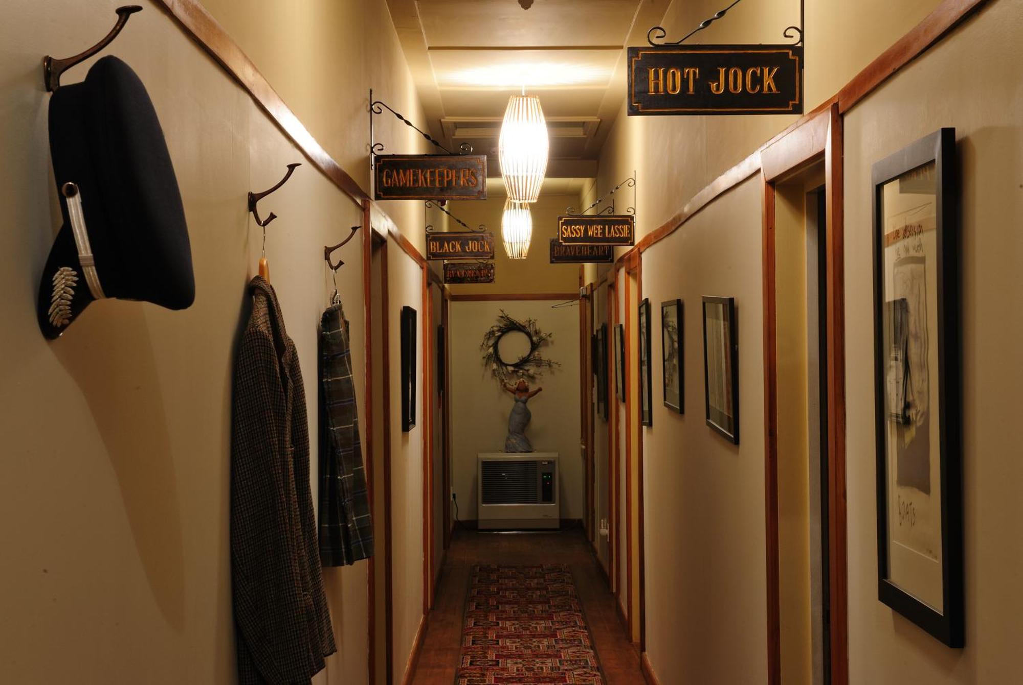 Blacks Hotel Ophir Экстерьер фото